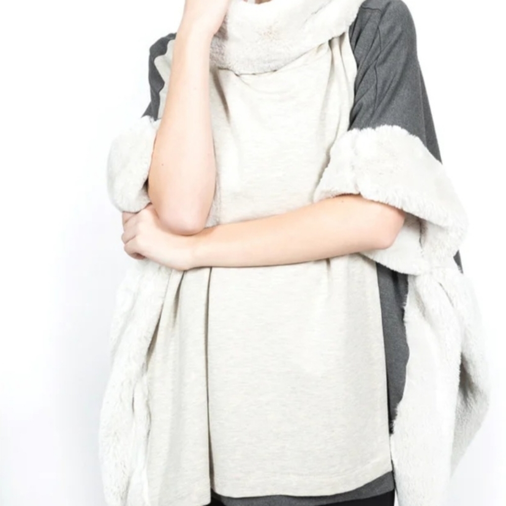 SHANNON PASSERO Sian colorblock split front faux fur lined popover poncho